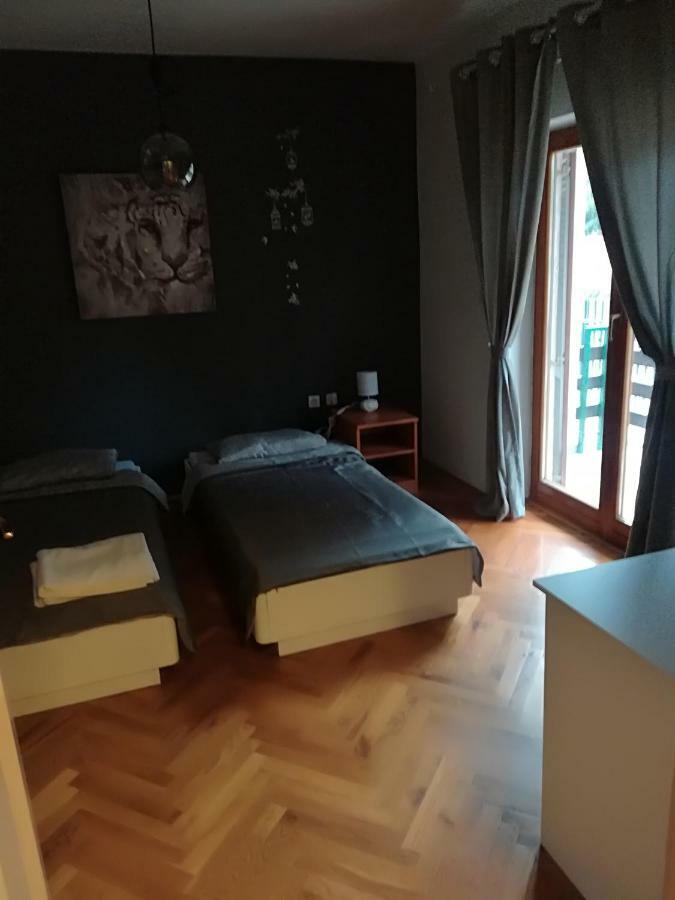 Apartmani Marin วูโควาร์ ภายนอก รูปภาพ