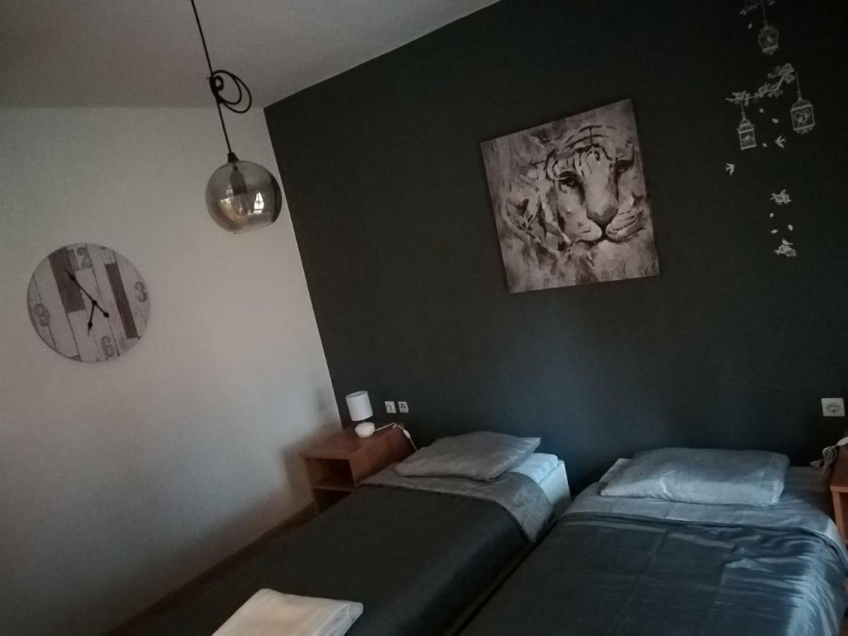Apartmani Marin วูโควาร์ ภายนอก รูปภาพ